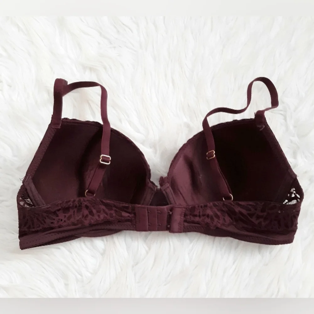 BCBGMAXAZRIA Lined Demi Bra 34C - Picture 3 of 5
